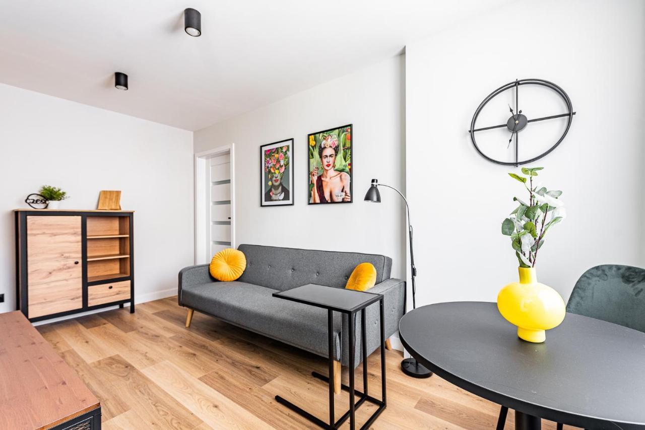 Apartment Frida Katowice Ligota Near Hospitals & Sum Esterno foto