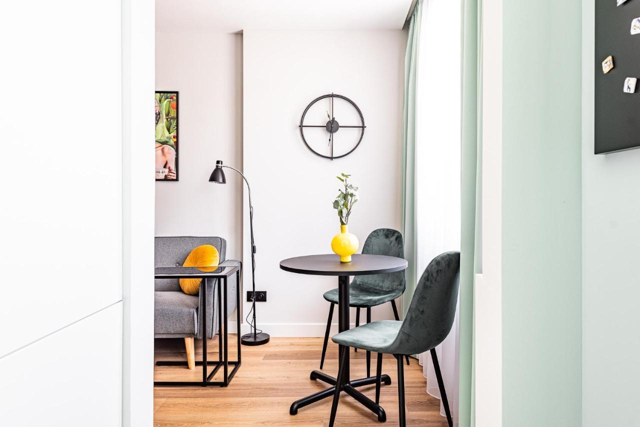 Apartment Frida Katowice Ligota Near Hospitals & Sum Esterno foto